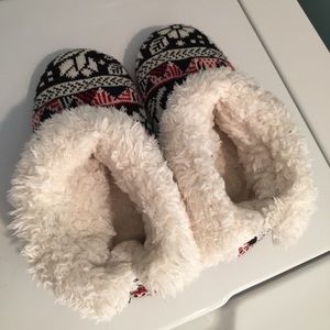 Muk Luks slippers